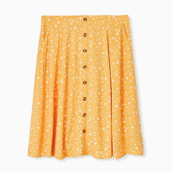 Torrid Mustard Yellow Floral Challis Button Midi Skirt. Size 2. - Picture 7 of 10